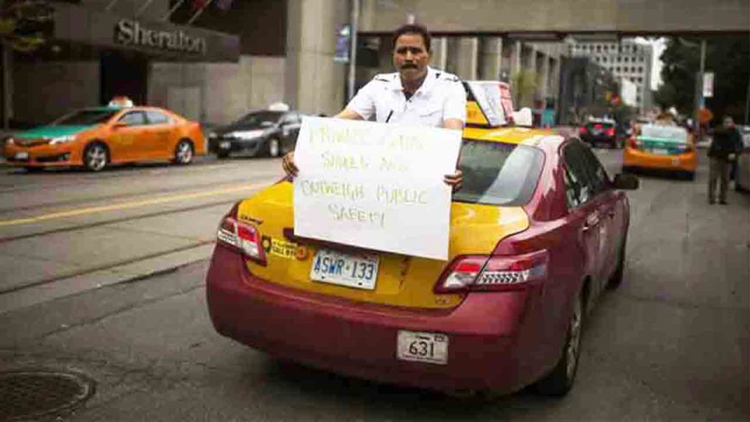 Los taxistas canadienses protestan contra Uber en Toronto