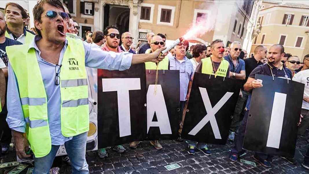 Protesta contra Uber en Roma el 10 de septiembre de 2015