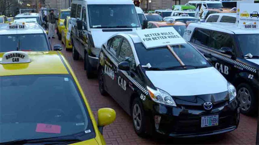 El taxi protesta contra Uber en Portland, Estados Unidos