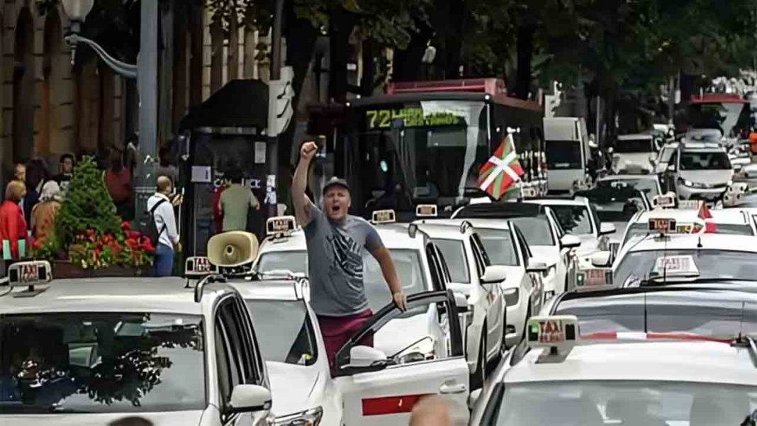 Protesta de los taxistas de Bilbao contra Uber