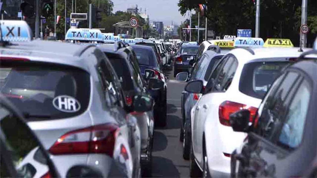 Taxistas croatas protestan contra Uber en Zagreb