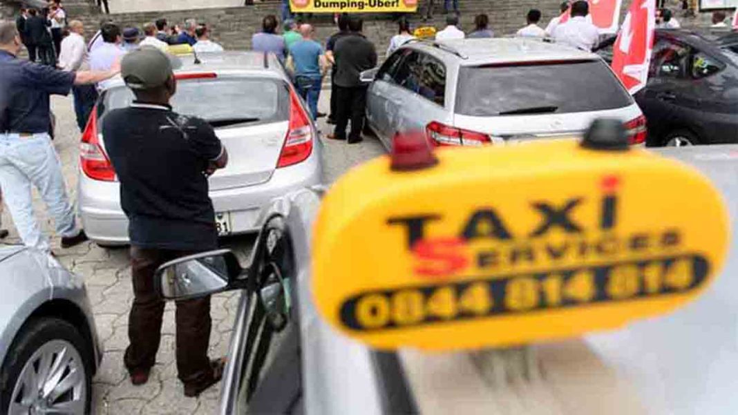Protesta de los taxistas suizos contra Uber en Zurich