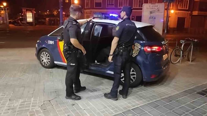Detenidos en Valencia por dar una paliza a un taxista y robarle el móvil