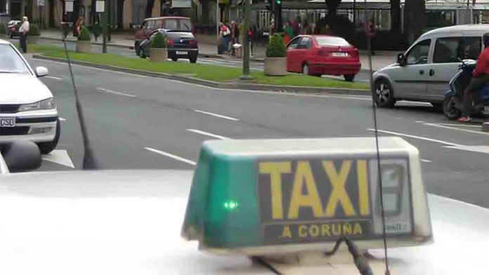 Roba la cartera a un taxista con 200 euros en San Pedro de Visma, A Coruña