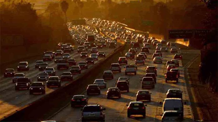 California descubre que ir en Uber o Lyft contamina más que ir en tu propio coche