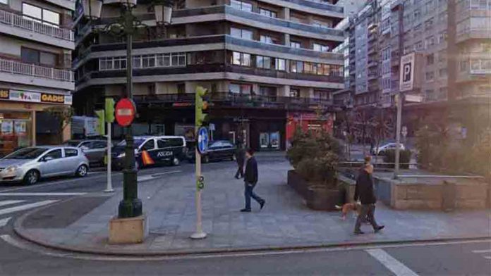 Detenidos por atracar a un taxista a punta de cuchillo en Vigo