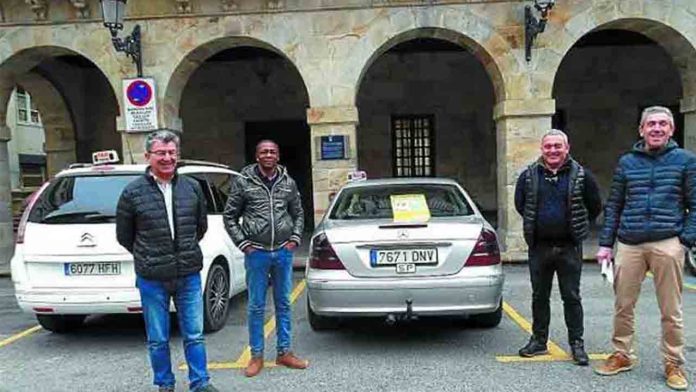 El Auzo-Taxi de Bergara incorpora nuevas mejoras en su servicio