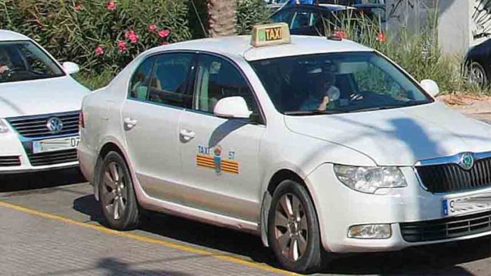 La asociación de taxistas Elite Corsaris d'Eivissa informa ante el coronavirus