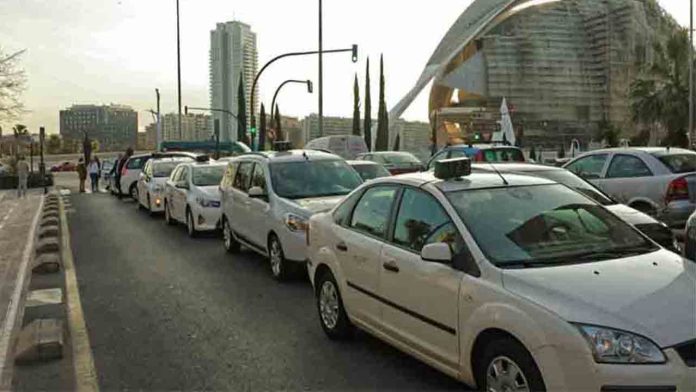 Modificación de los servicios de taxi en Valencia frente al coronavirus