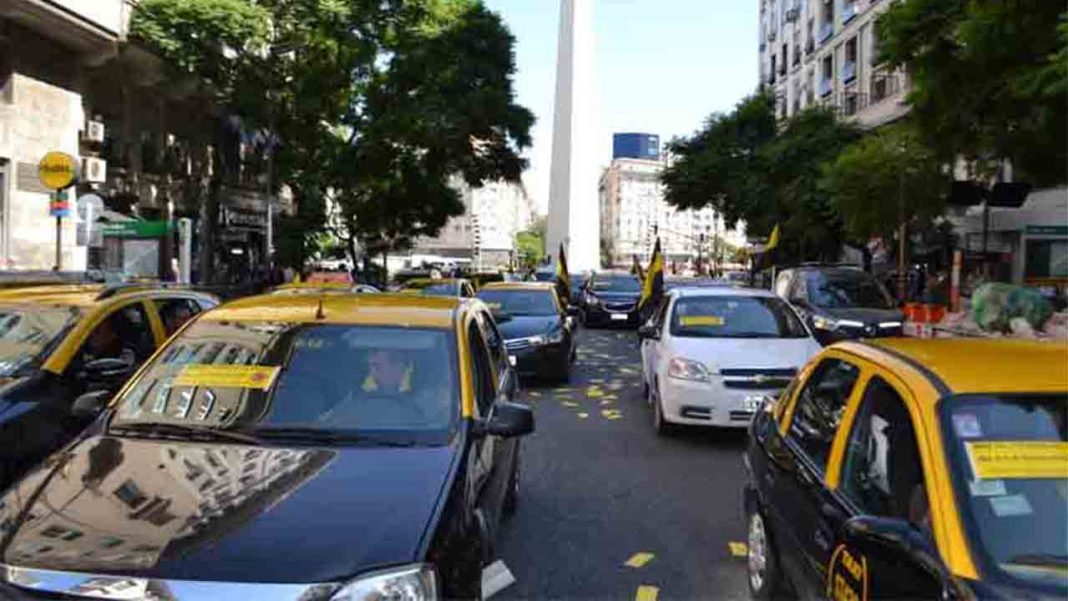 Nueva protesta de los taxistas porteños contra Uber en Buenos Aires