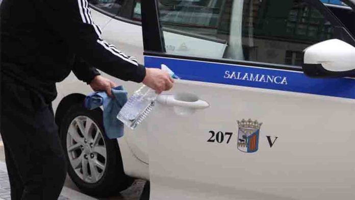 Salamanca suspende el artículo de pérdida de licencia de taxi a quien no preste el servicio
