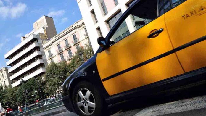El taxi del Área Metropolitana de Barcelona dispondrá de una app pública