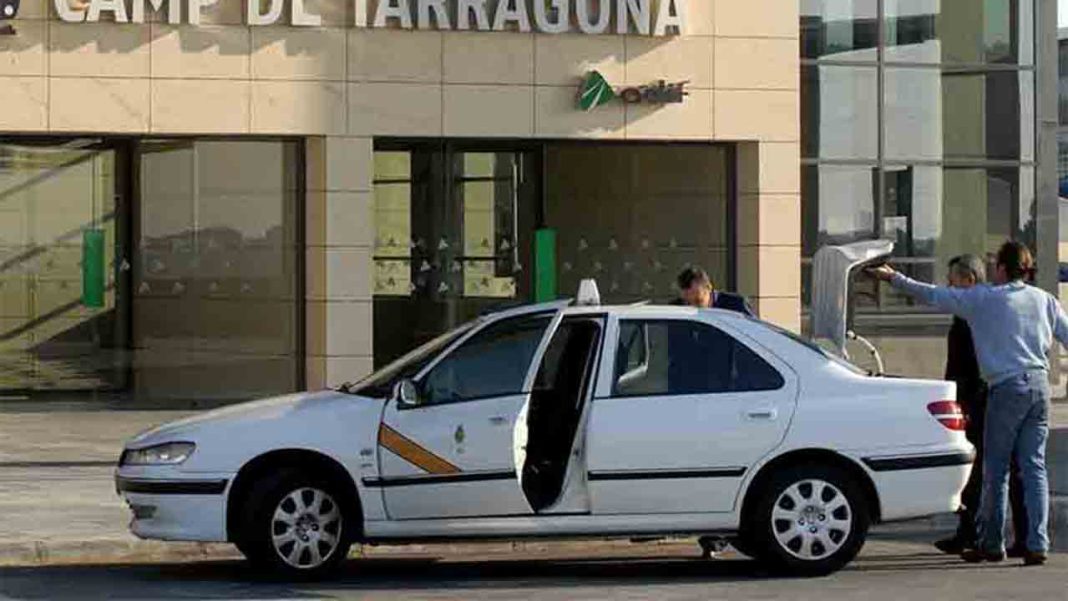 Tarragona reduce la flota de taxis en un 80% debido al coronavirus