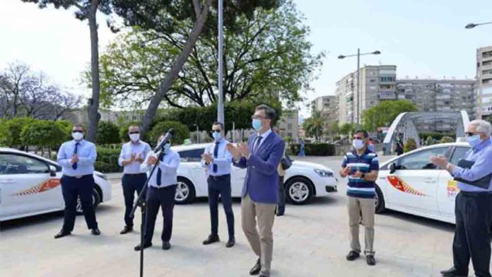 Nueva campaña solidaria de los taxistas murcianos