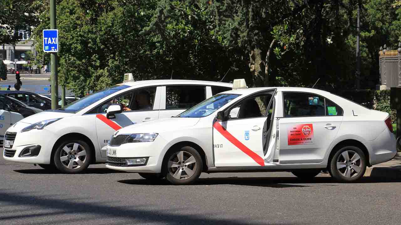 El taxi a demanda en Alicante para las zonas rurales aún no tiene fecha