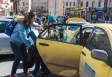 Los taxistas jordanos piden ayuda al gobierno por la crisis del Covid Los taxistas jordanos piden ayuda al gobierno por la crisis del Covid