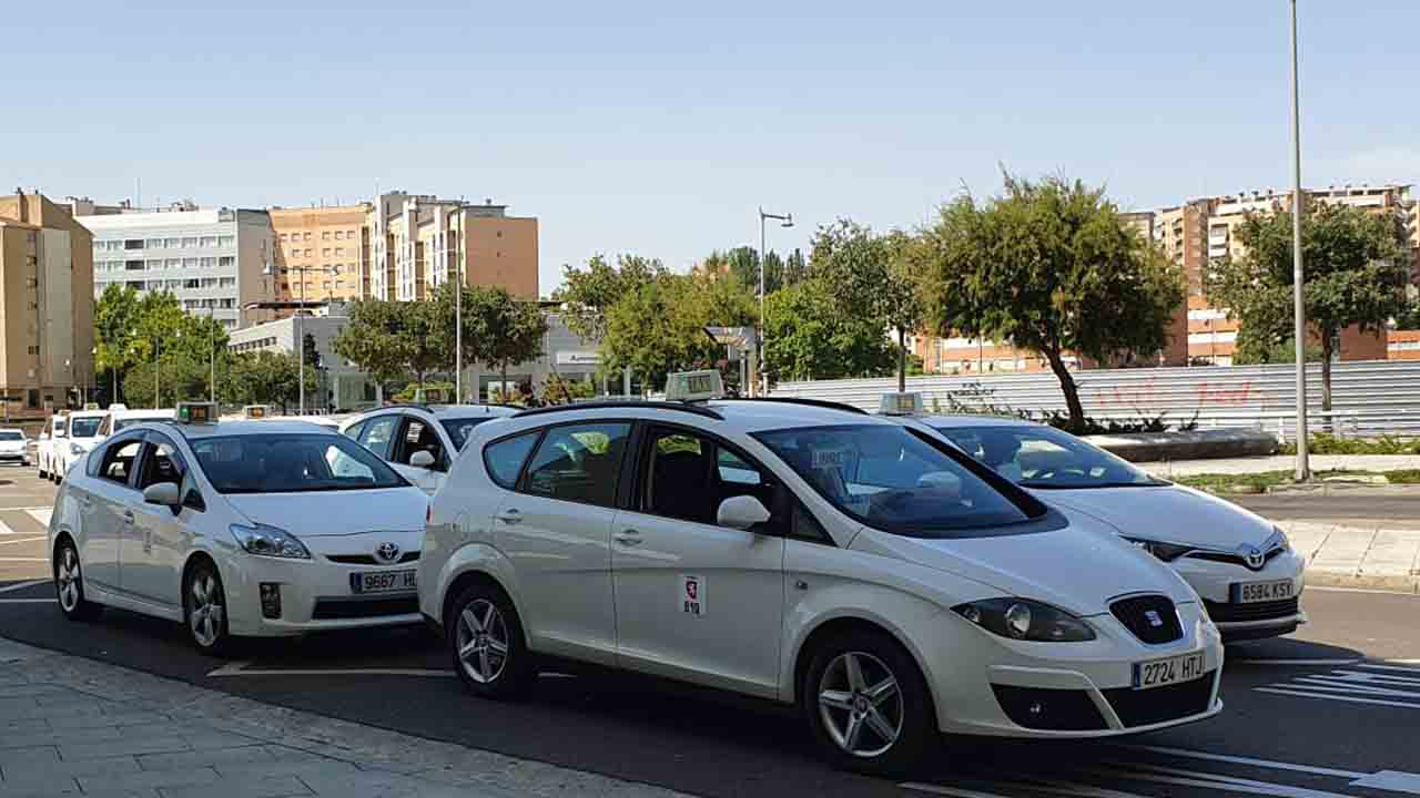 Se inician los trámites del nuevo Reglamento Municipal del taxi en Zaragoza
