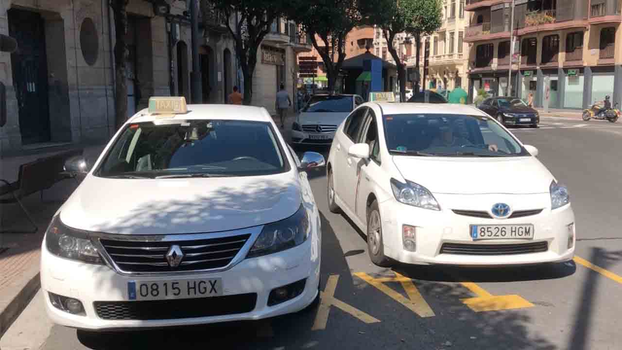 El Ayuntamiento de Logroño pondrá el taxi a disposición de los vulnerables