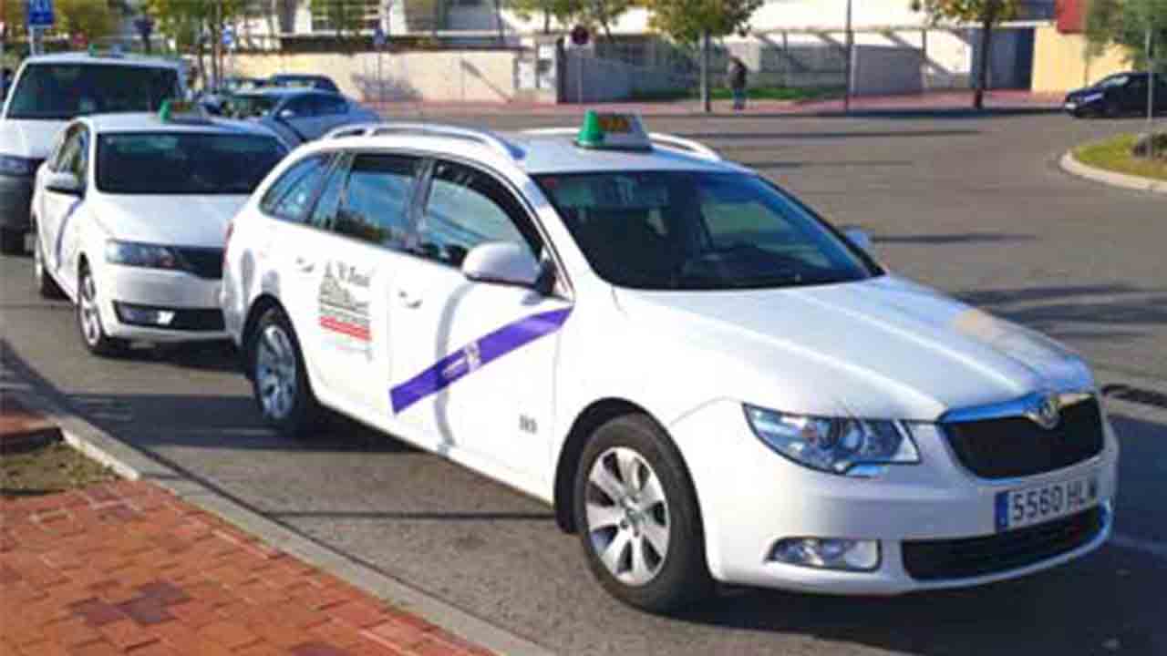 Informe oficial: El taxi de Castilla-La Mancha sufre pérdidas del 90%