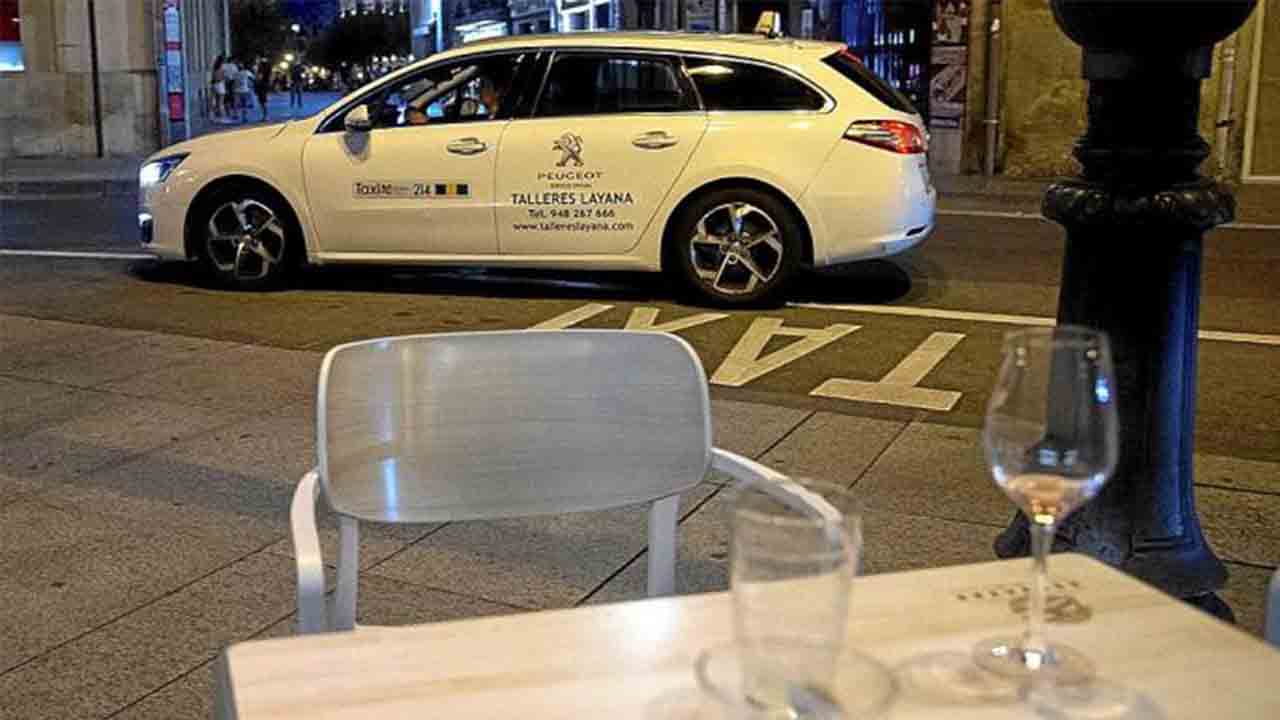 Cae aún más la facturación del taxi de Pamplona por el cierre nocturno