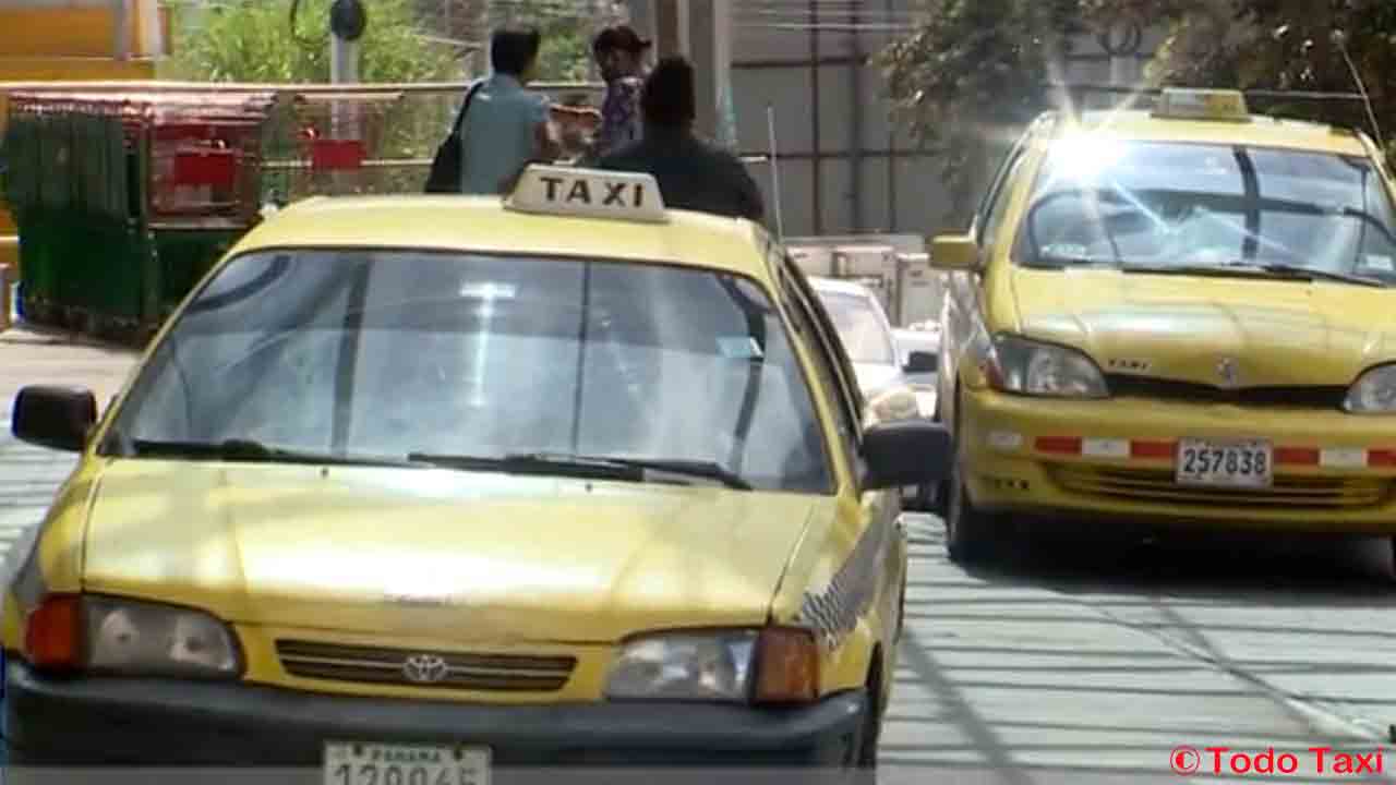 La flota de taxis de Panamá se restablecerá a su totalidad