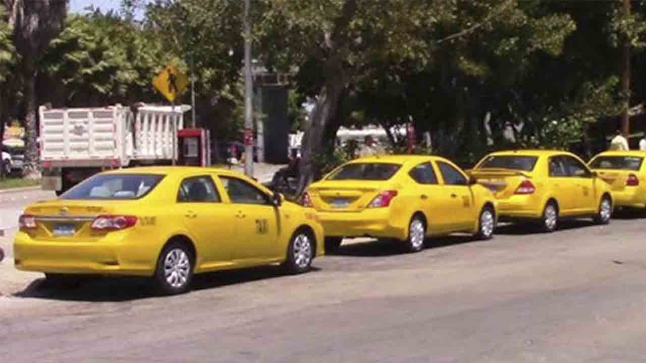 Los taxistas cubanos ya tienen disponible la app D'Taxi
