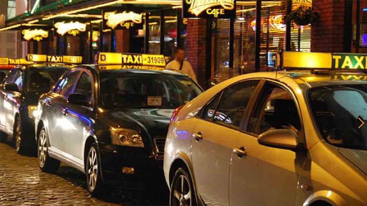 Los taxistas de Irlanda recibirán una subvención del gobierno de 1.000 euros