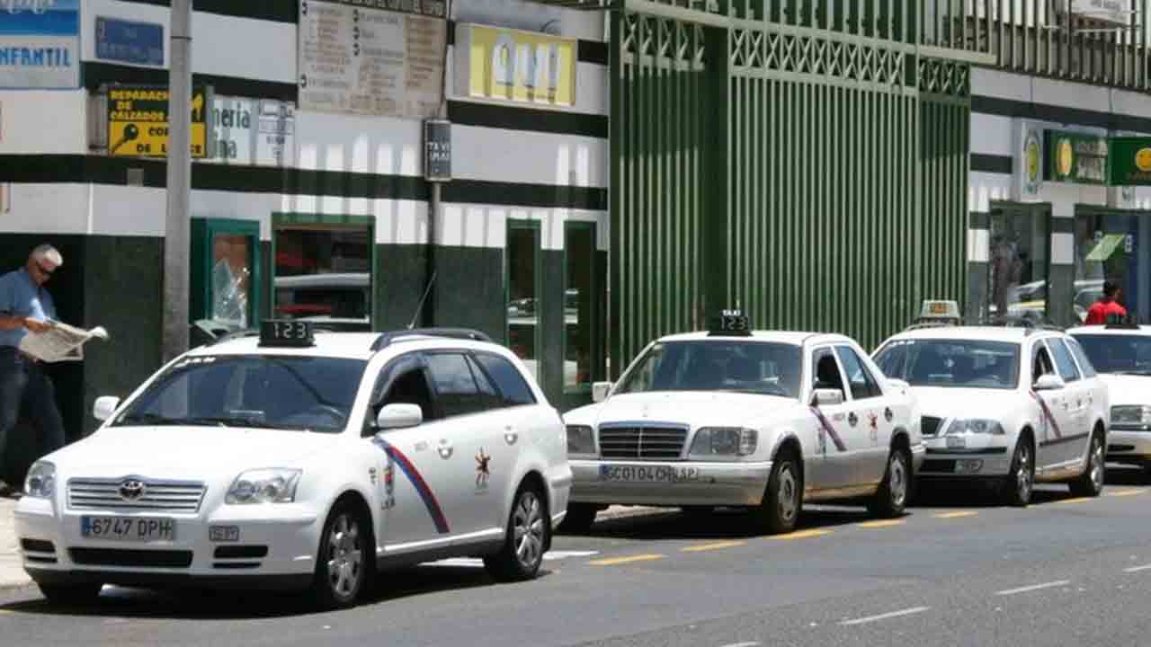 Agrede a un taxista en Lanzarote para robarle la recaudación