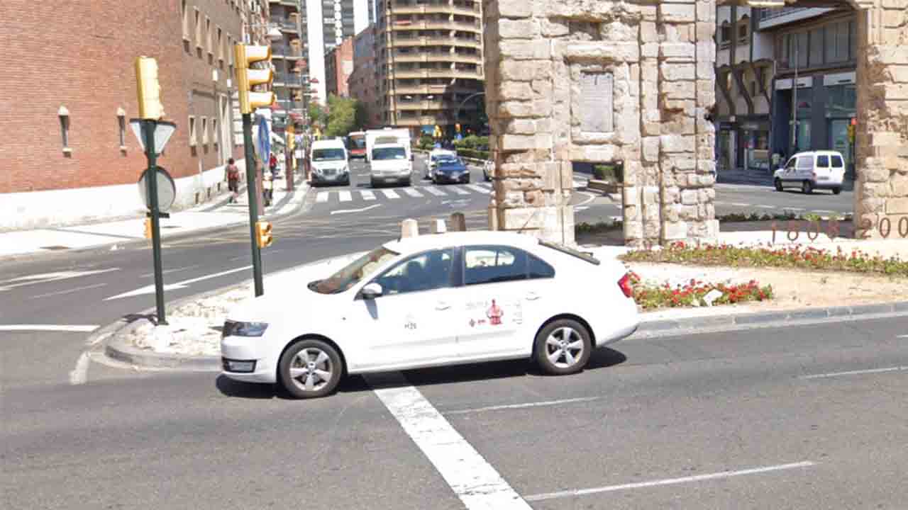 Detenido en Zaragoza por agredir a un taxista y robarle el vehículo