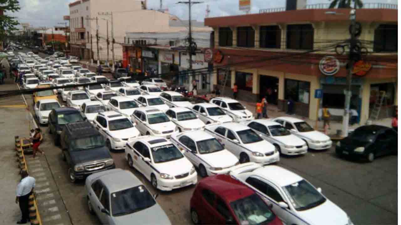 Honduras amanece hoy con una huelga general del taxi