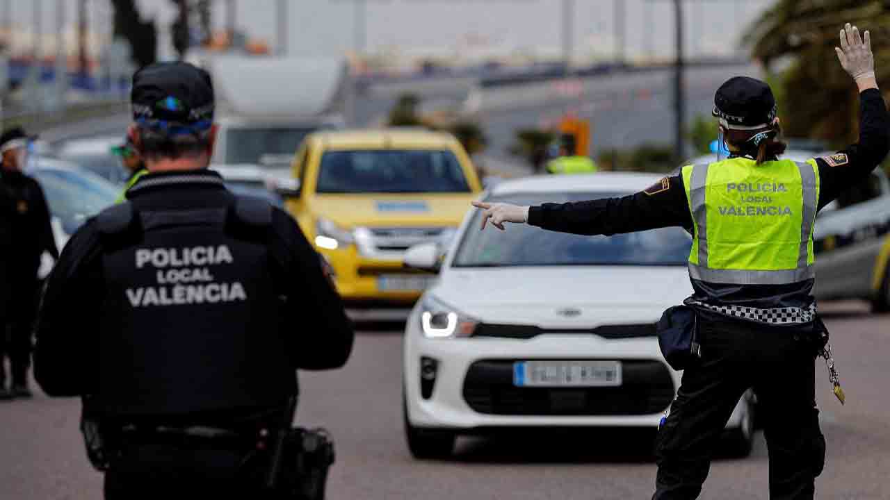 Los taxistas de València denuncian bloqueos de coches y multas por parte del Consell