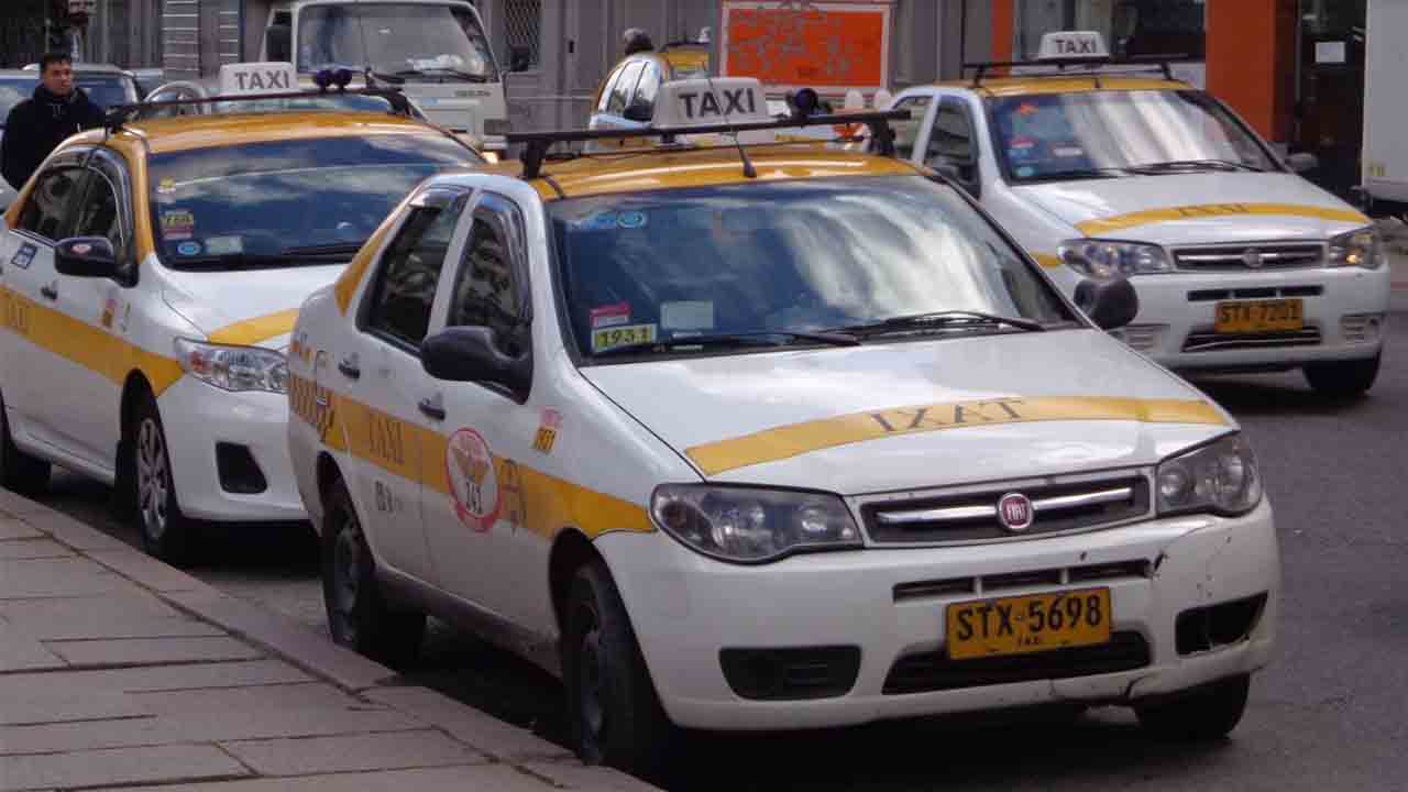 Los taxistas uruguayos comenzarán un paro por tiempo indefinido