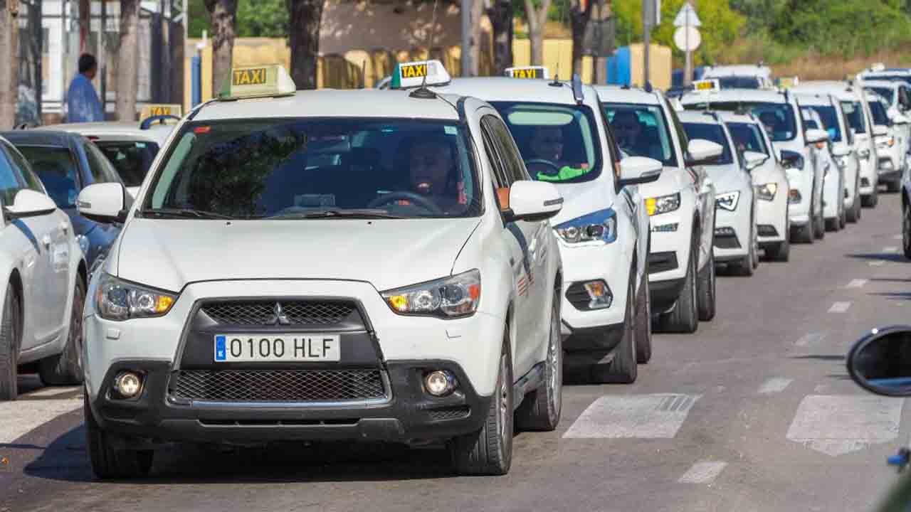 El Consell de Ibiza llega a un preacuerdo con los ayuntamientos para regular el taxi