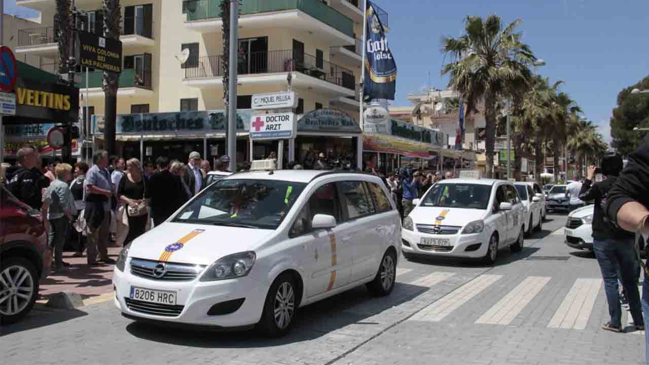 El Consell del Govern reduce la flota de taxis al 20% por la crisis de la Covid
