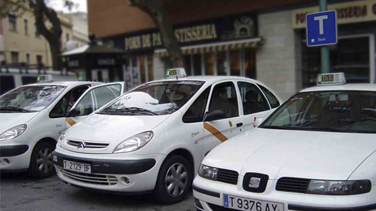 Los taxistas de Tarragona exigen más control para acabar con la competencia desleal