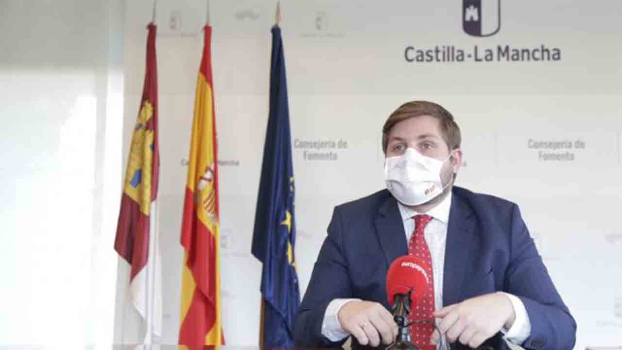 Castilla-La Mancha quiere introducir al sector privado en el transporte a demanda