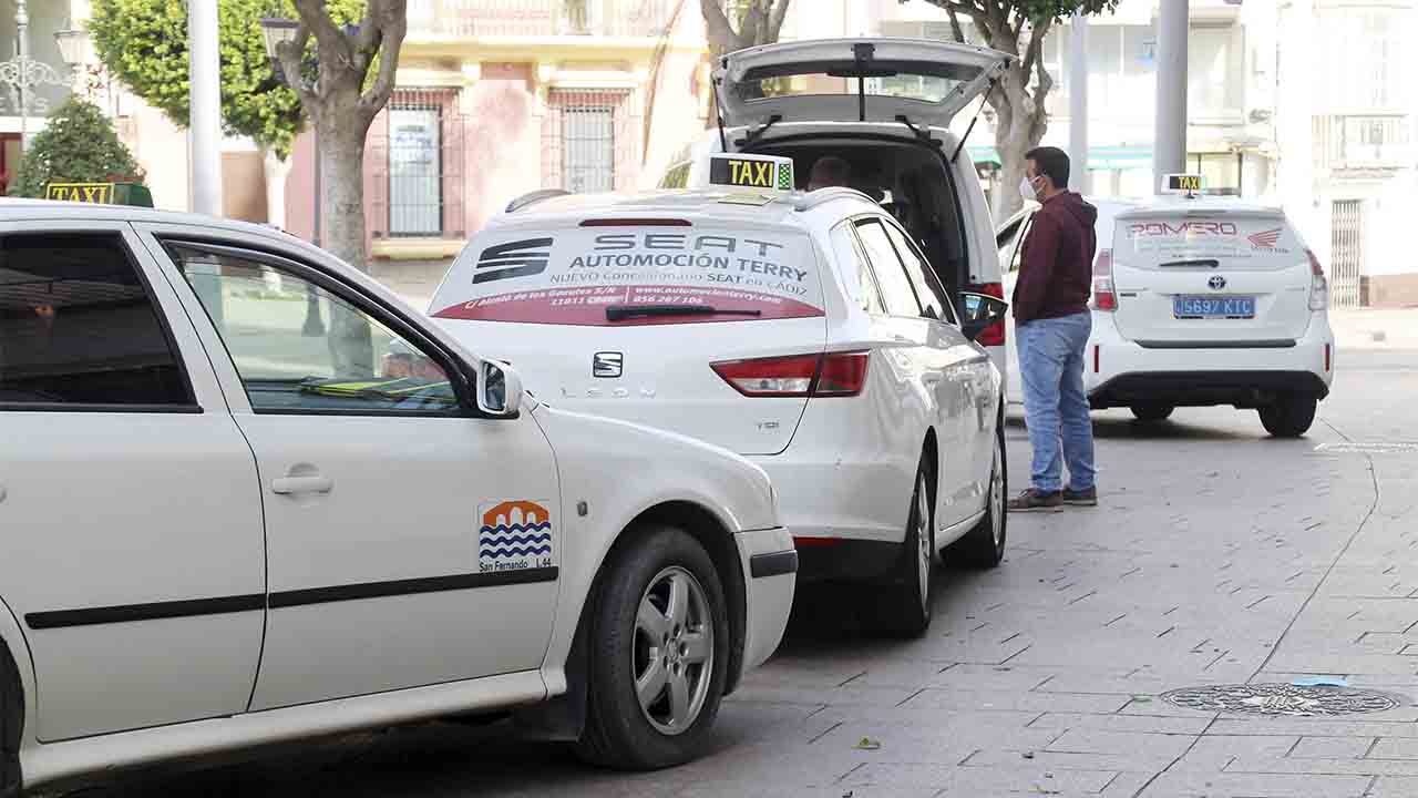El Ayuntamiento de San Fernando cede un local a la Asociación Grupo Local del Taxi