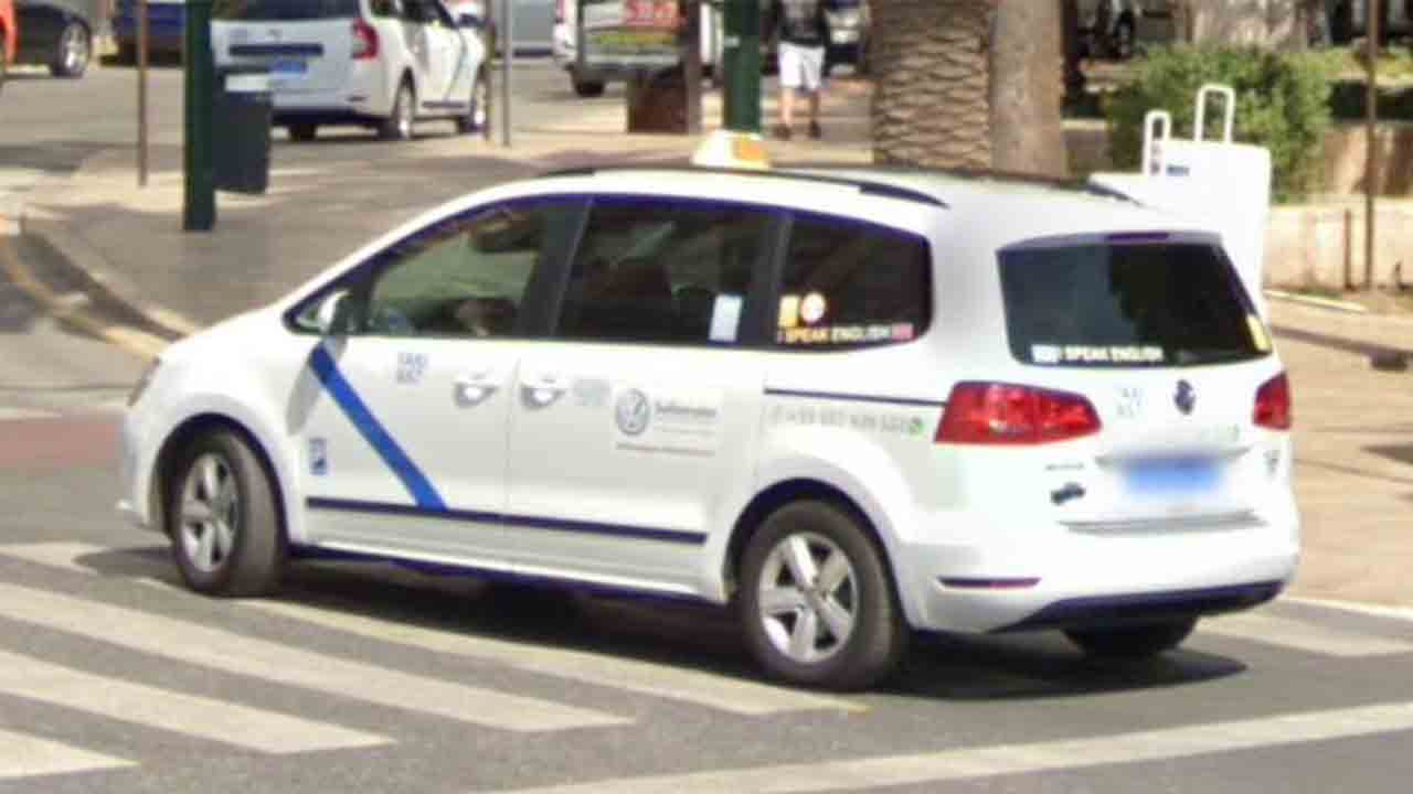 El PSOE de Málaga pide ayudas urgentes para el sector del taxi