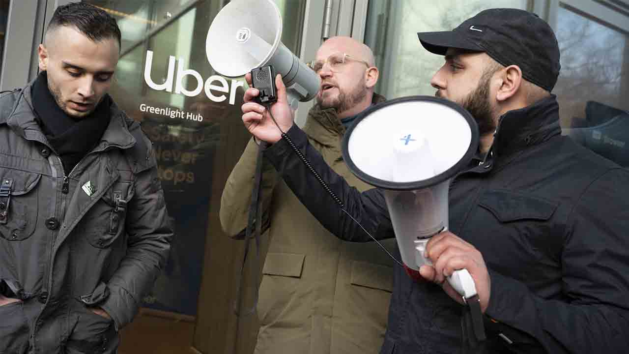 Se abre guerra en Holanda por la calificación de los conductores de Uber como empleados