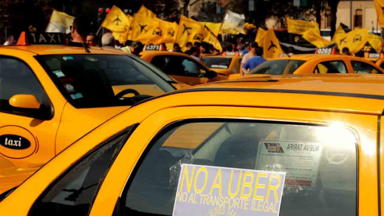 Argentina: Uber vuelve a intentar meter las garras en C贸rdoba