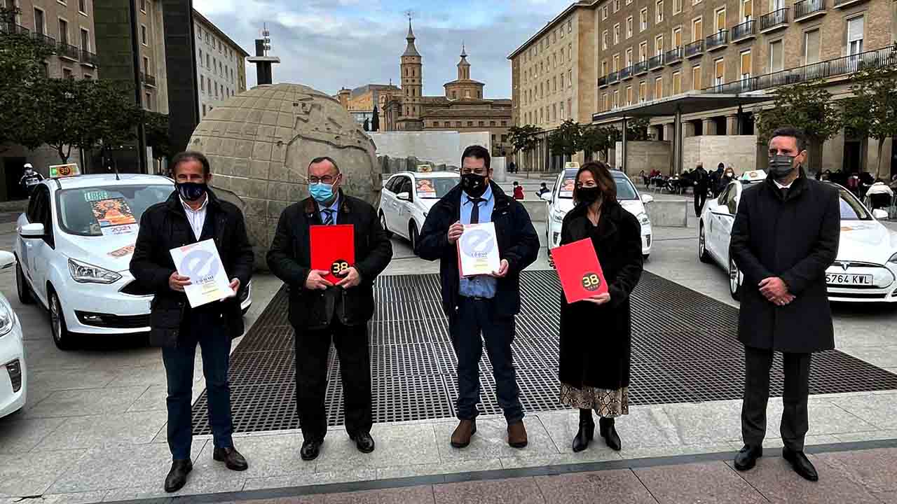 Convenio entre Radio Taxi Aragón y CERMI para ayudar a las personas con discapacidad