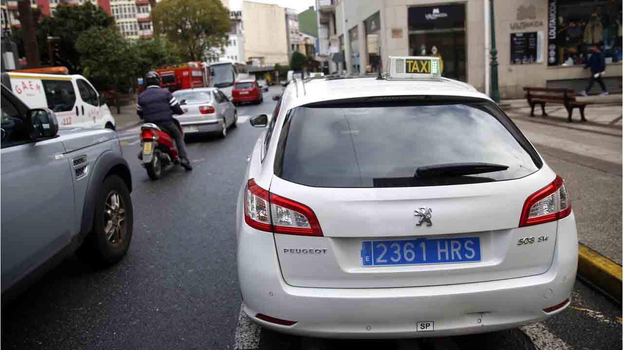 Detenido por estafar 3.600 euros a un taxista de Oviedo