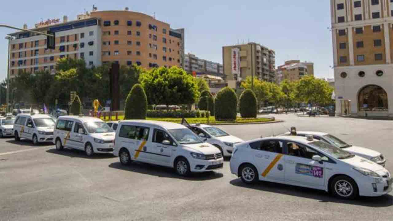 El taxi de Sevilla mantiene la flota al 33% hasta mayo de 2021