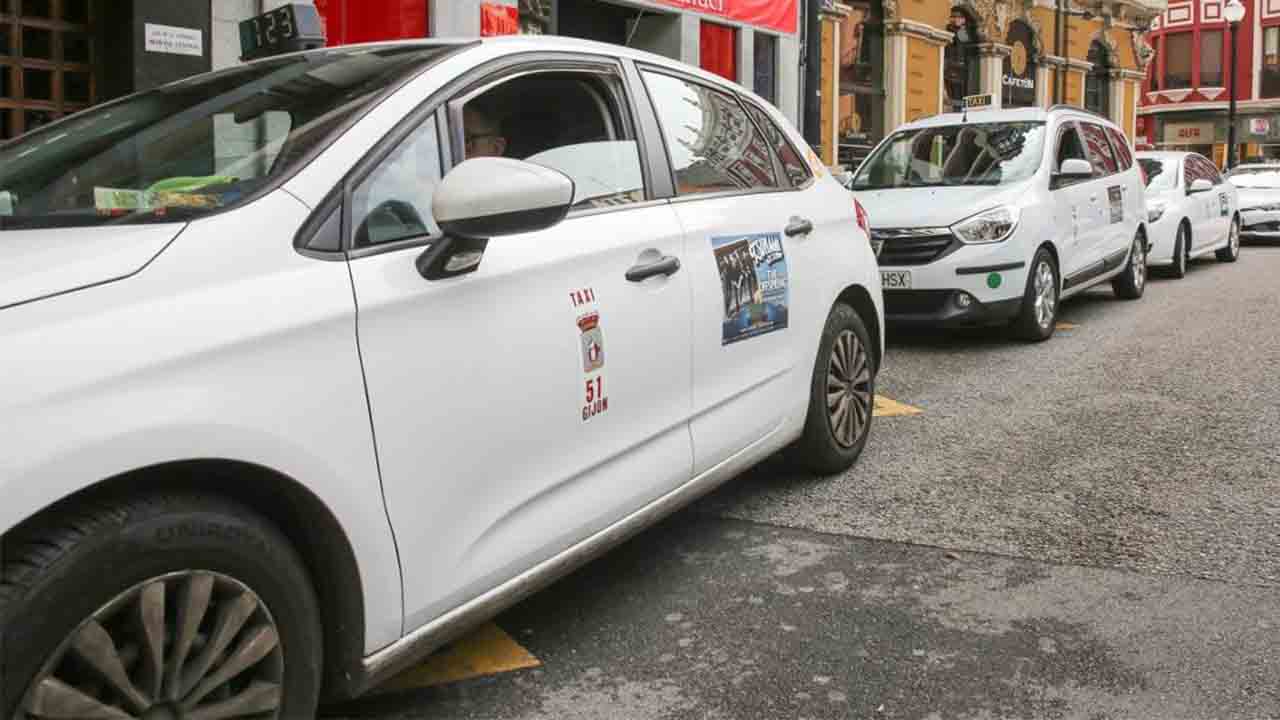 Los taxis de Langreo reducen su flota a una cuarta parte