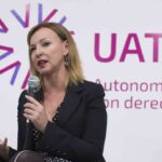 UATAE, Taxi Project y Élite Taxi plantean medidas para las ayudas al sector