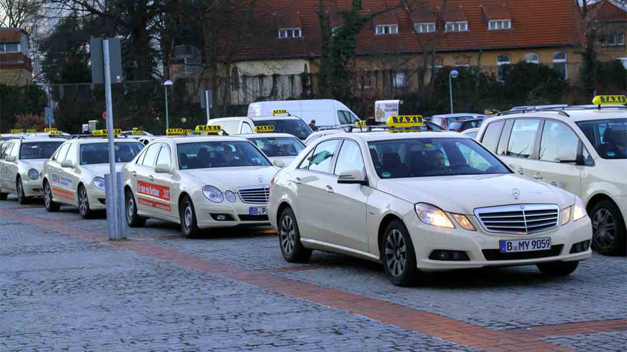 Taxi Deutschland gana el juicio de apelación contra Uber en Frankfurt