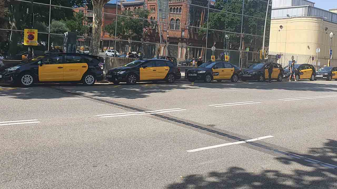El taxi de Barcelona volverá a la normalidad este lunes 21 de junio