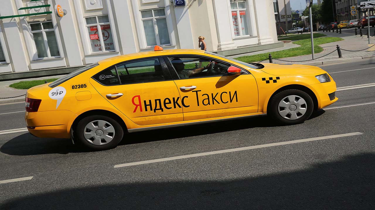 Minsk comienza a controlar a Bolt, Uber y Yandex