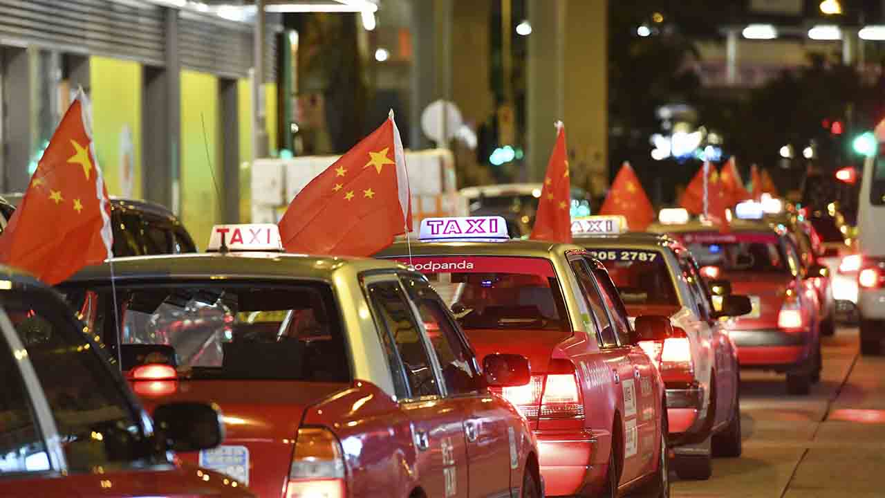 Uber compra HKTaxi, la app de Hong Kong con 70.000 taxistas registrados