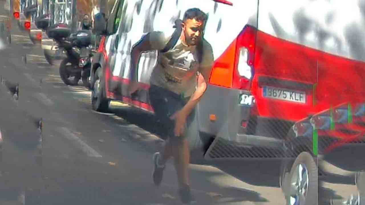 Aumentan los robos a los taxistas de Barcelona al descuido